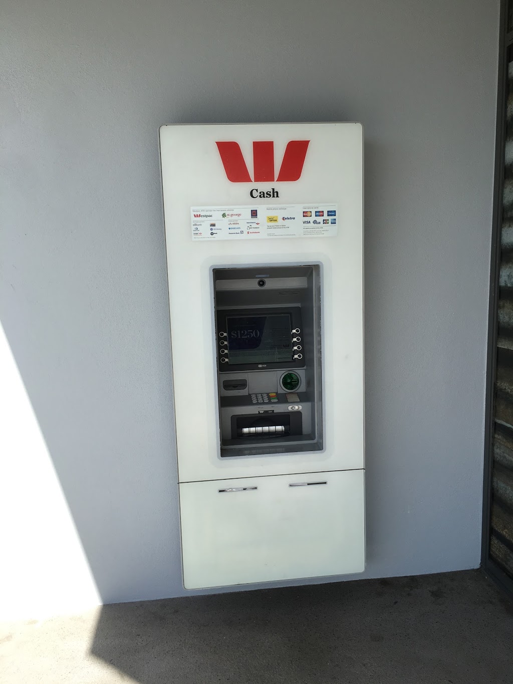 Westpac ATM | 318-322 Logan River Rd, Holmview QLD 4207, Australia | Phone: 13 20 32