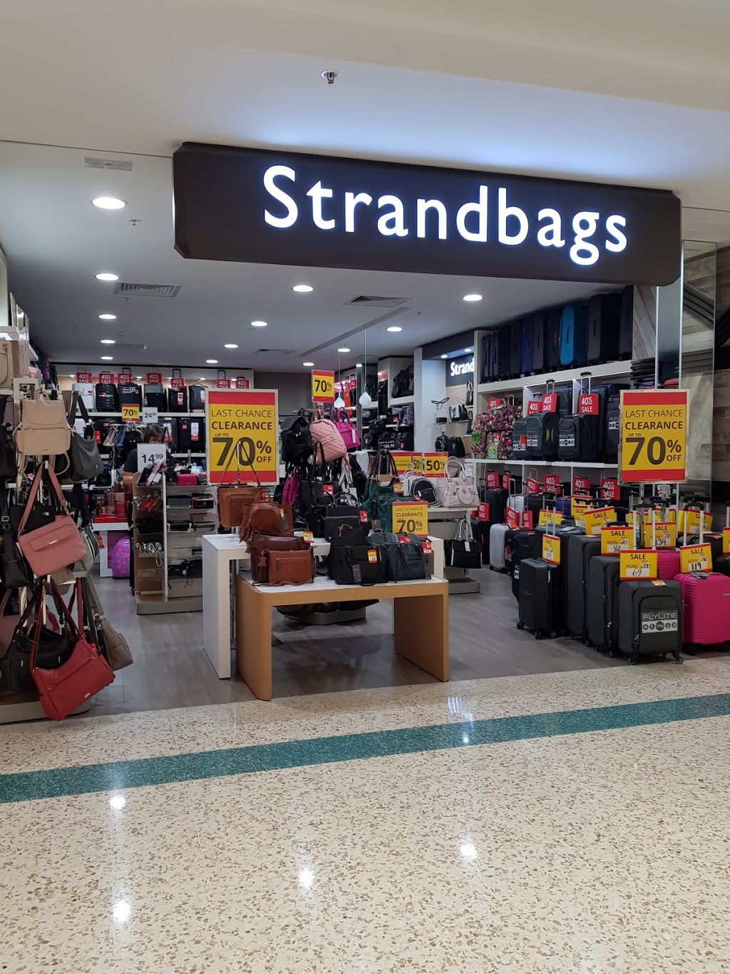 Strandbags | store | Kawana Shopping World, Shop 341a/119 Point Cartwright Dr, Buddina QLD 4575, Australia | 0754443167 OR +61 7 5444 3167