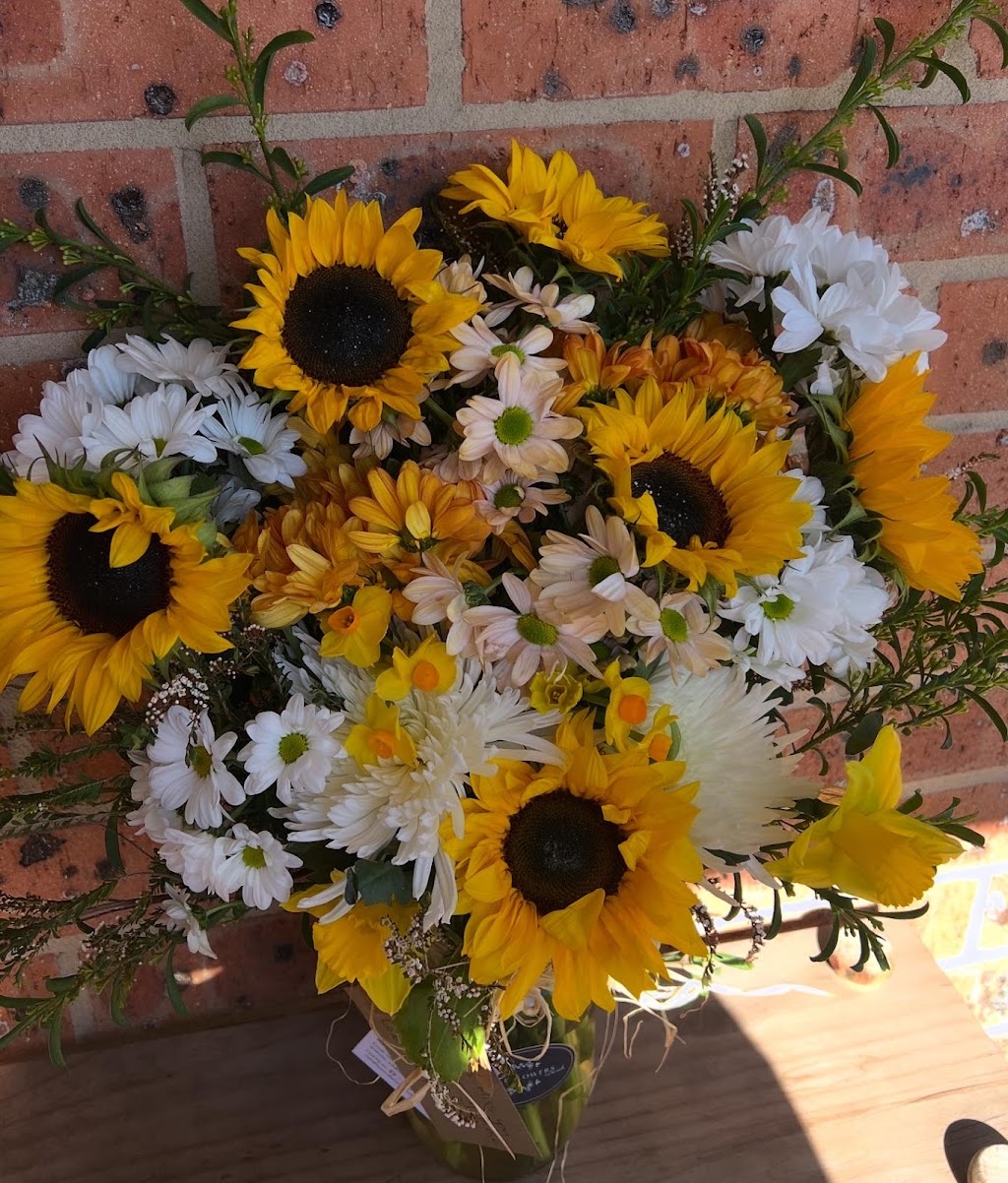 Wildflowers by Sarah | Dixon Cct, Muswellbrook NSW 2333, Australia | Phone: 0448 454 757