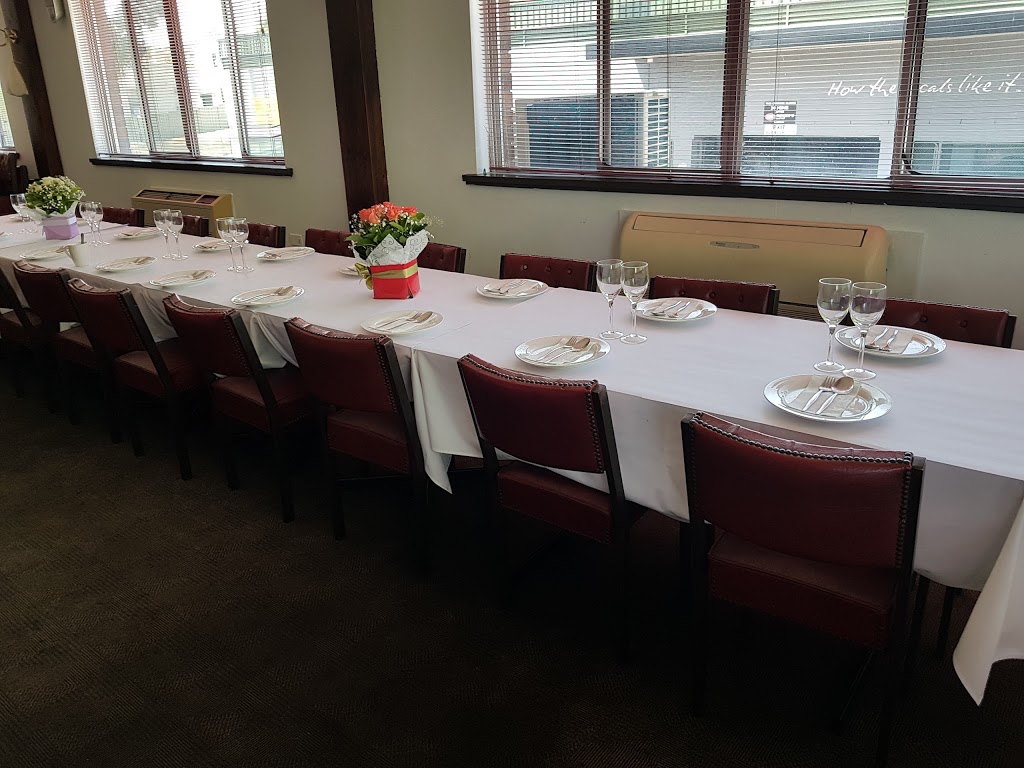 Thai on SKY Restaurant | 46 Morts Rd, Mortdale NSW 2223, Australia | Phone: (02) 9570 3670