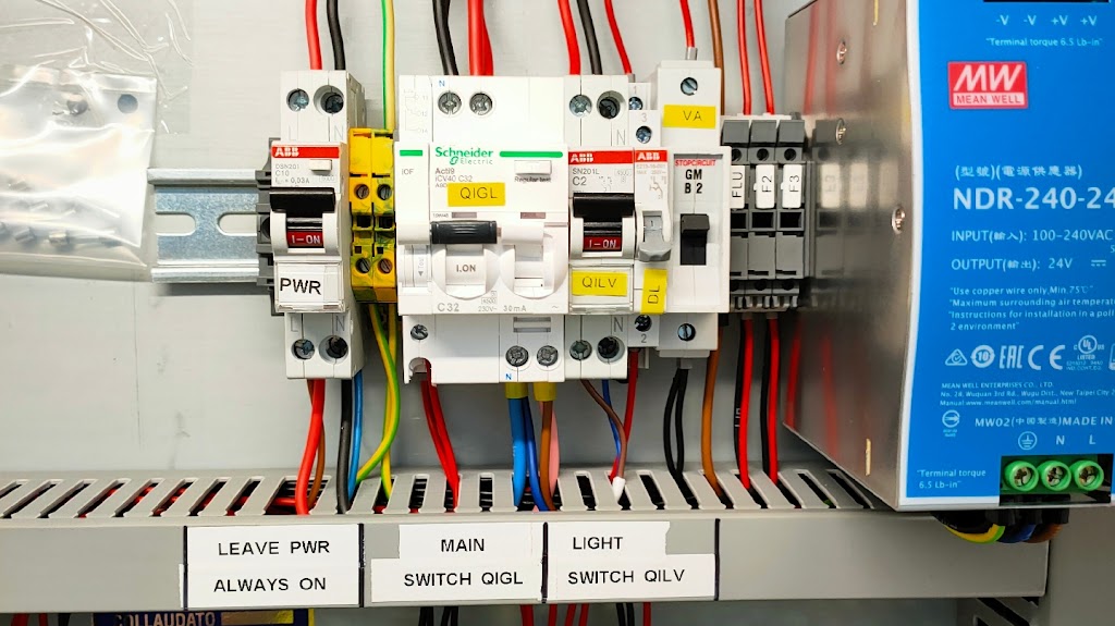 East Blaxland Electrical pty ltd | 3 Quigleys Rd, Holwell TAS 7275, Australia | Phone: 0417 488 938