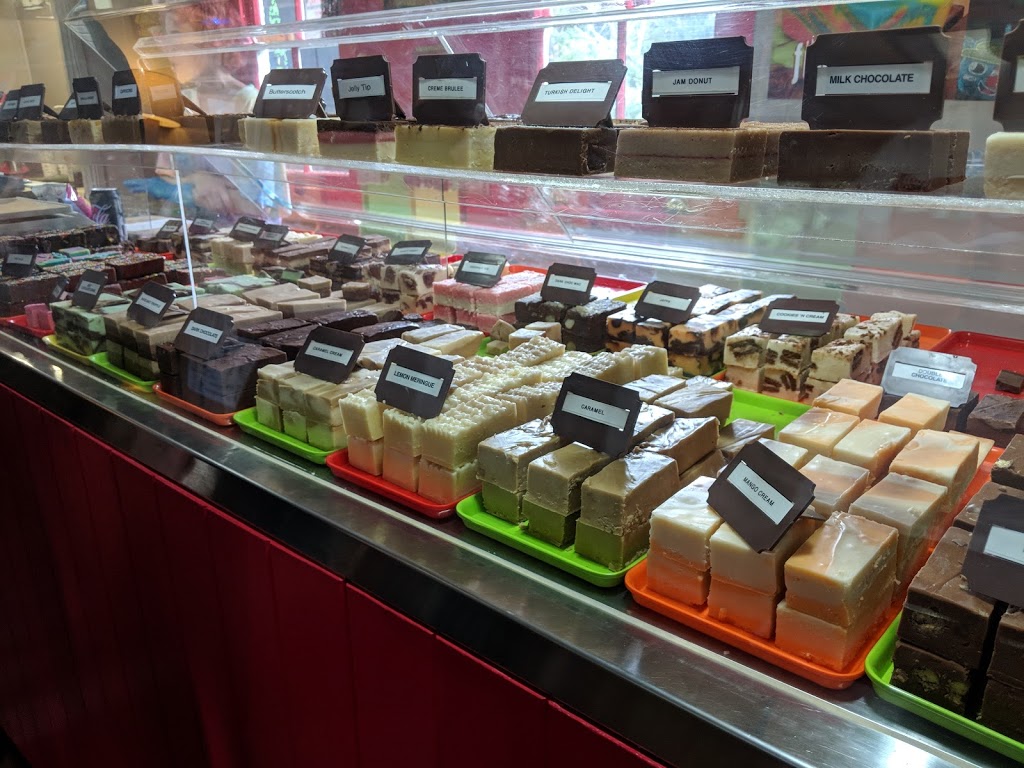 The Fudge Shop Springbrook | store | 3 Lyrebird Ridge Rd, Springbrook QLD 4213, Australia | 0755335329 OR +61 7 5533 5329