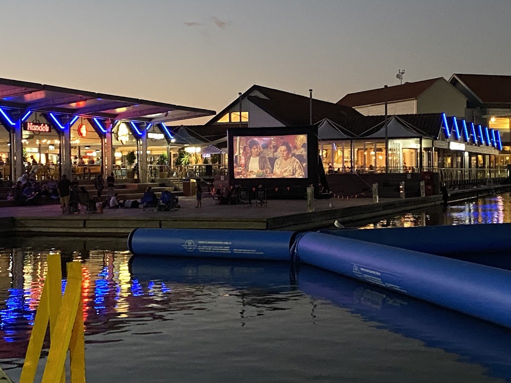 Perth Outdoor Cinema | 73 Warburton Trail, Lakelands WA 6180, Australia | Phone: 0424 279 328