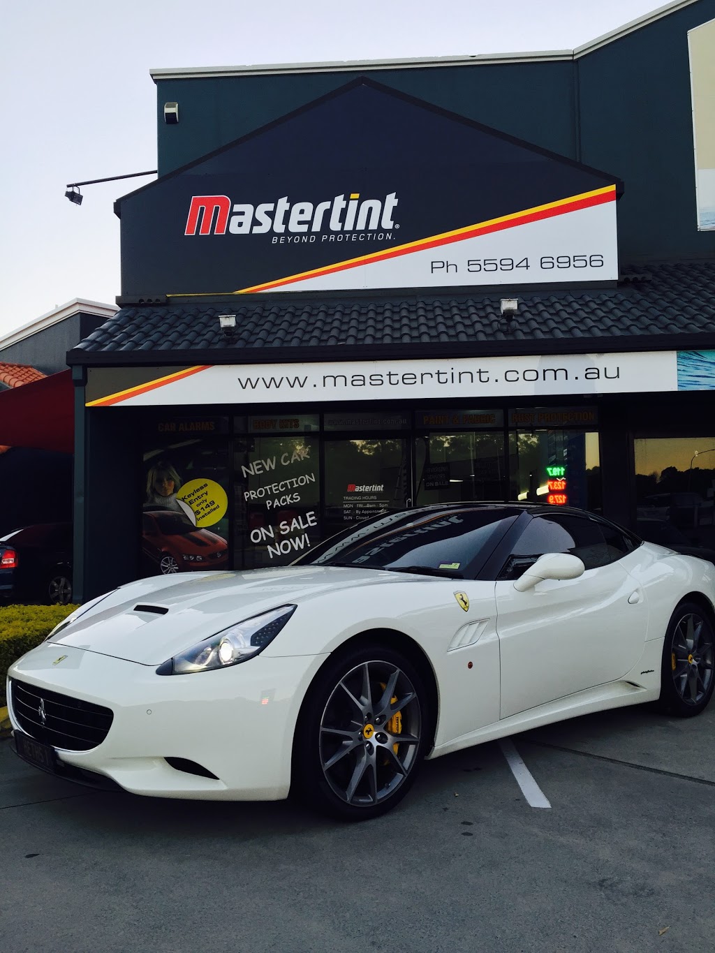 Mastertint | car repair | 5/310 Olsen Ave, Parkwood QLD 4214, Australia | 0755946956 OR +61 7 5594 6956