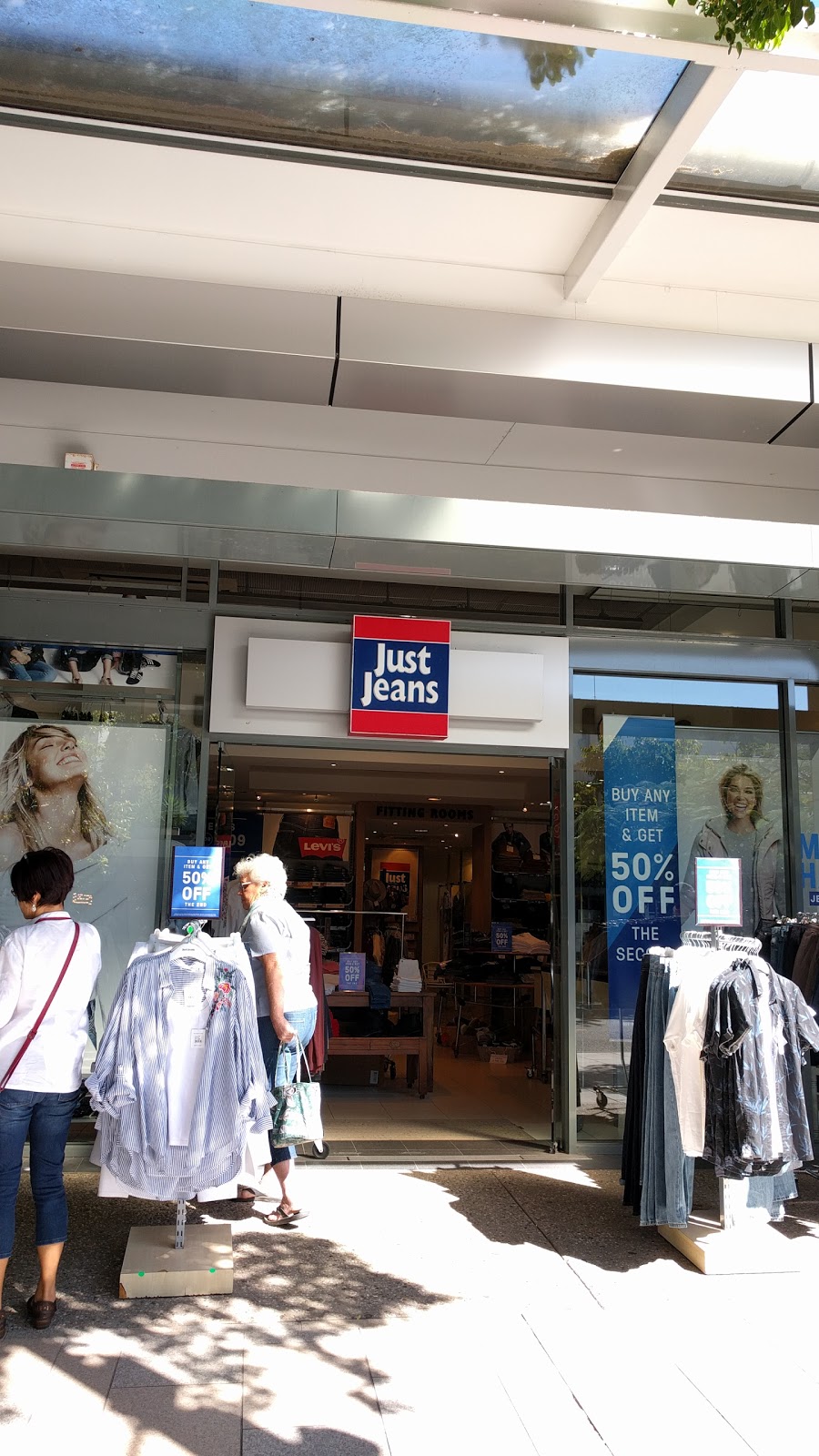 Just Jeans | clothing store | 32 Hastings St, Noosa Heads QLD 4567, Australia | 0754472022 OR +61 7 5447 2022