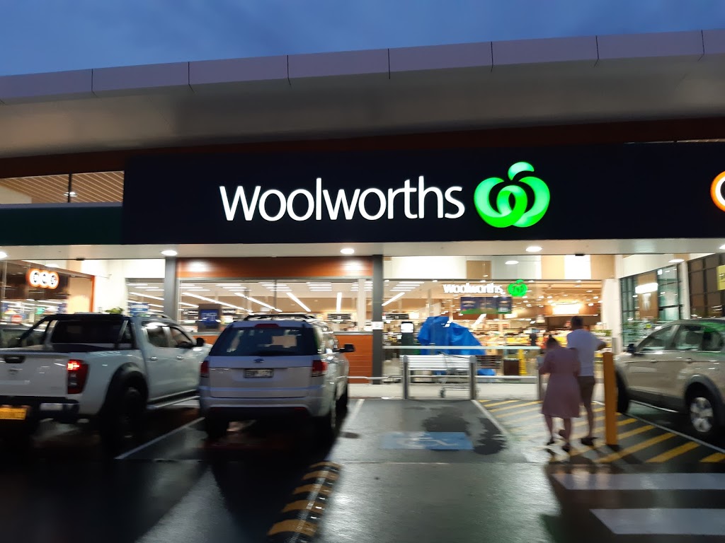Woolworths Prestons | store | 1975 Camden Valley Way, Prestons NSW 2170, Australia | 0287853654 OR +61 2 8785 3654