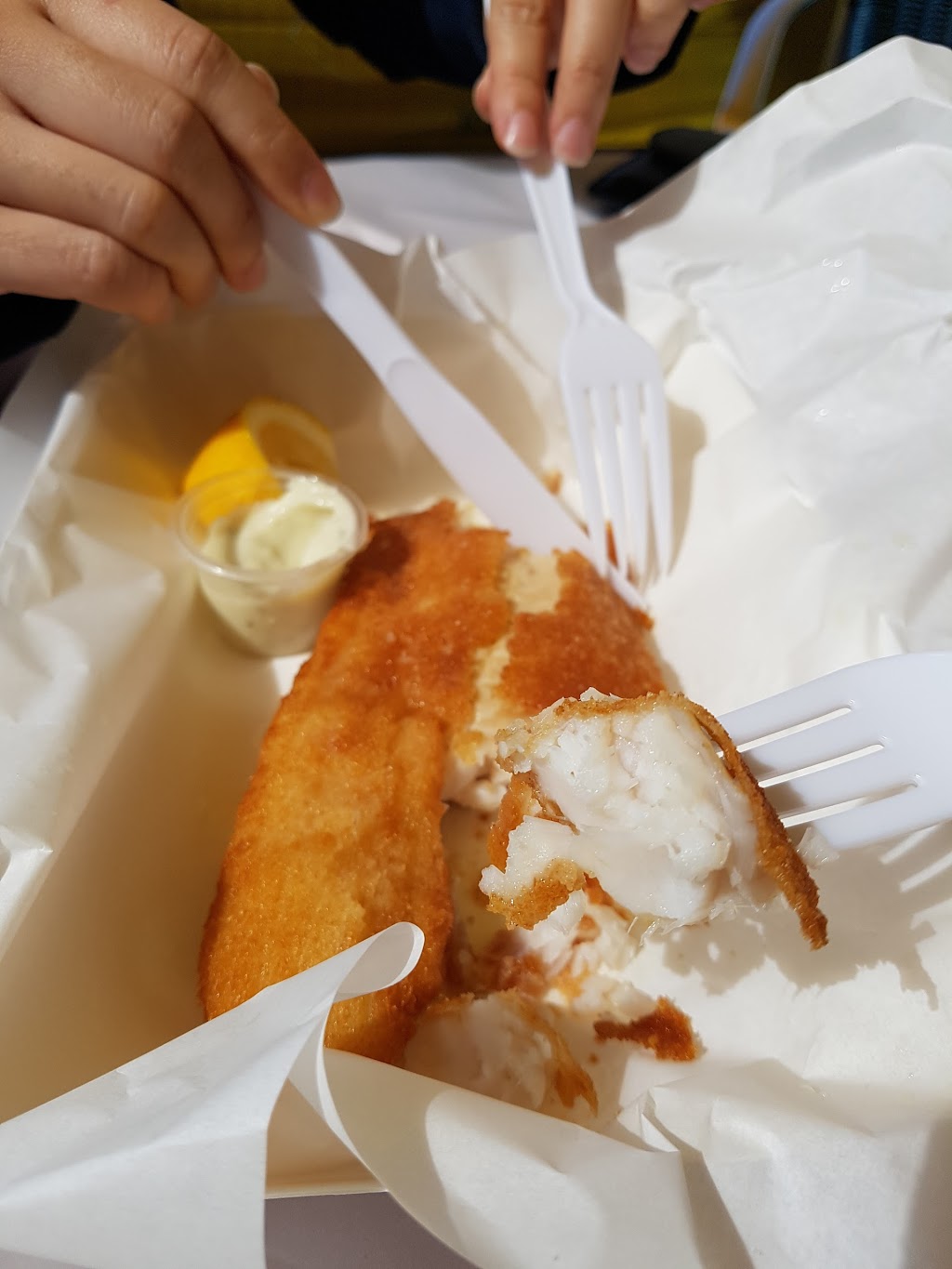 Best Fish & Chips in the Redlands | meal takeaway | 370 Main Rd, Wellington Point QLD 4160, Australia | 0738222200 OR +61 7 3822 2200