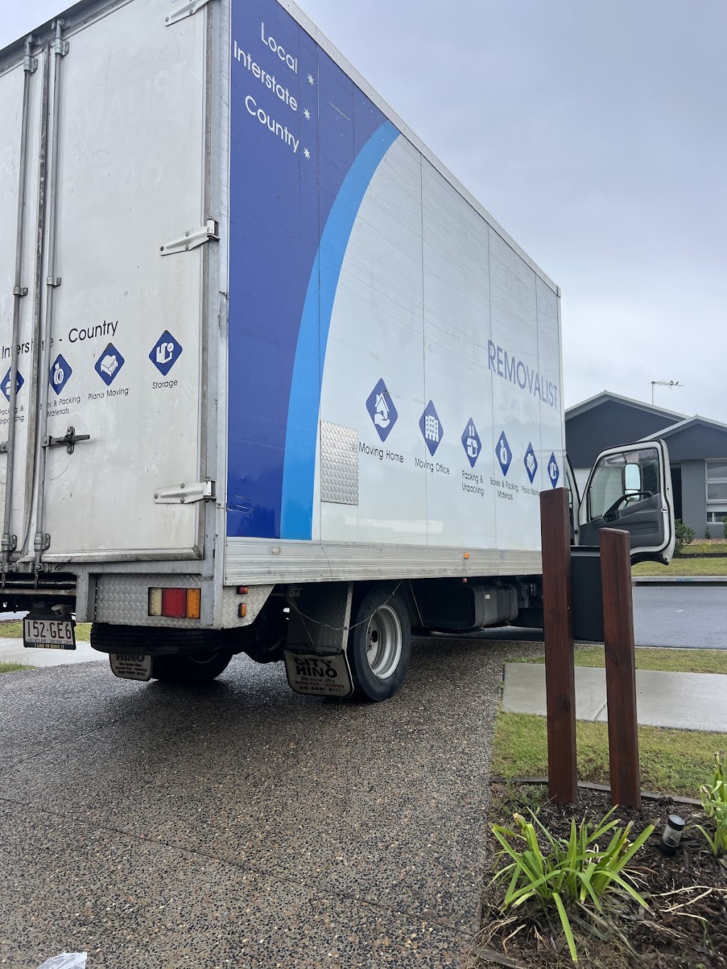 Effortless Moves | 62 Victor St, Runcorn QLD 4113, Australia | Phone: 0413 868 035