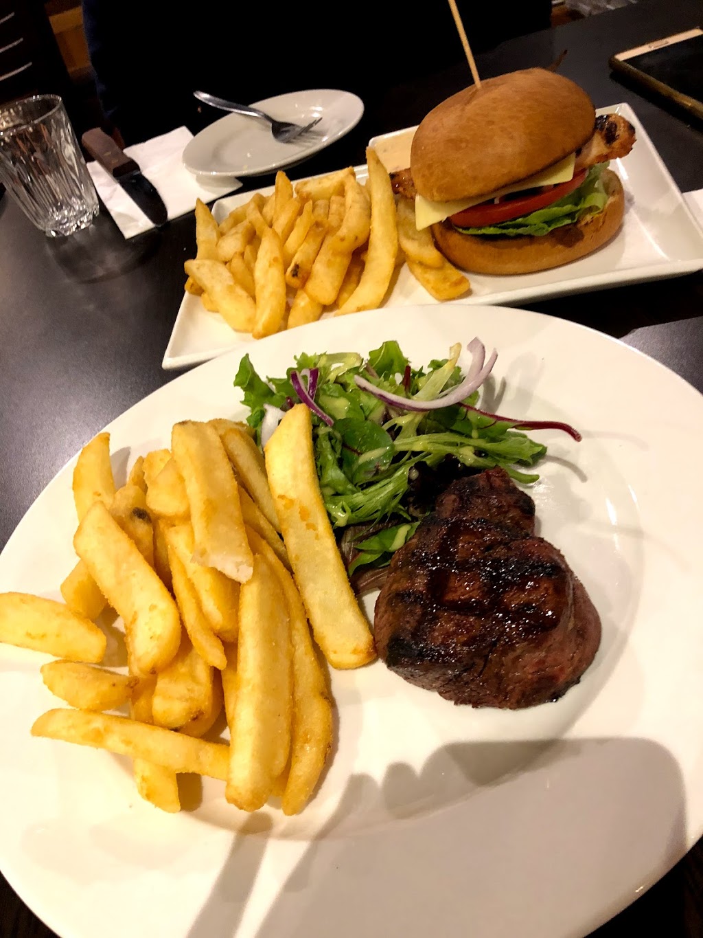 Aussie Steak N Burger | restaurant | 12-16 Newquay Promenade, Docklands VIC 3008, Australia | 0396004546 OR +61 3 9600 4546