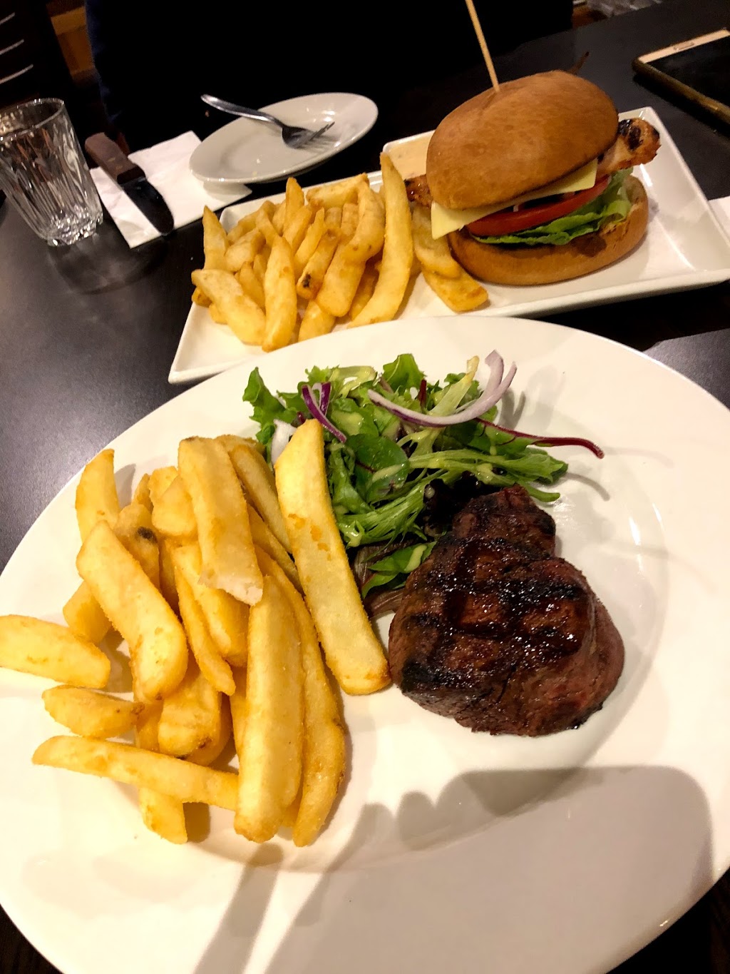 Aussie Steak N Burger | 12-16 Newquay Promenade, Docklands VIC 3008, Australia | Phone: (03) 9600 4546