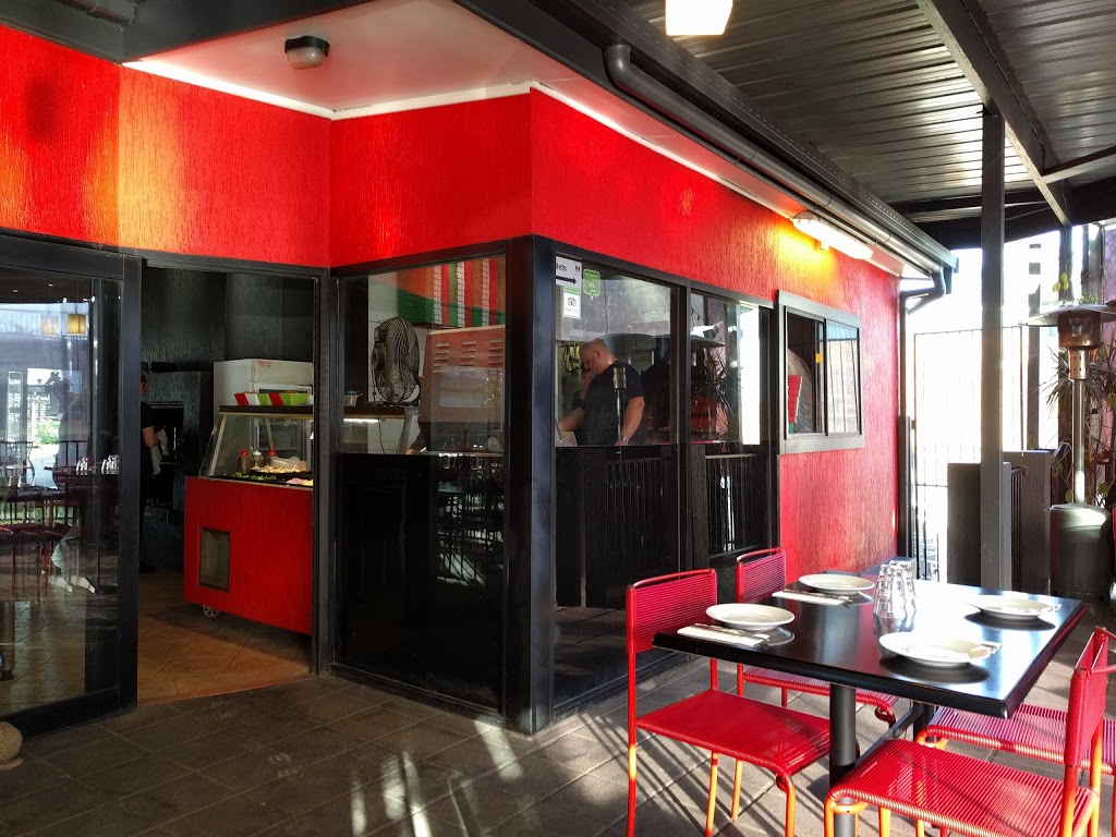 La Bocca Woodfire Pizzeria and Restaurant | 3 Budgewoi Cir, Budgewoi NSW 2262, Australia | Phone: (02) 4399 3311