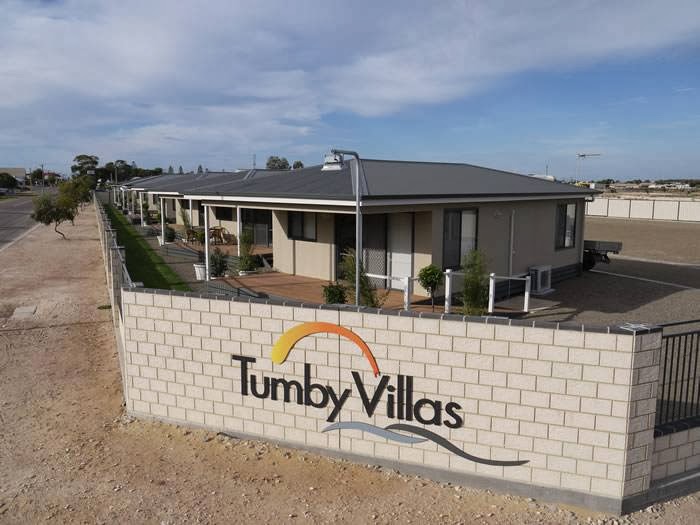 Tumby Villas | lodging | 1 N Trezise St, Tumby Bay SA 5605, Australia | 0886882977 OR +61 8 8688 2977