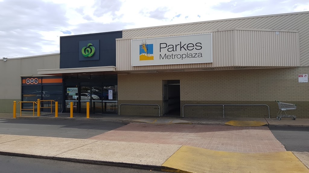 Parkes Metroplaza | department store | 299 Clarinda St, Parkes NSW 2870, Australia | 0263612537 OR +61 2 6361 2537