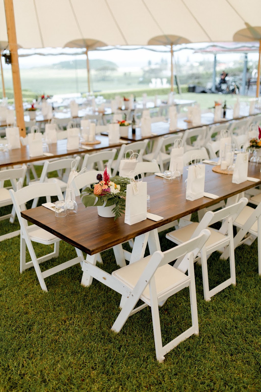 ES Wedding & Event Hire | food | 14 Ashley Ave, Farmborough Heights NSW 2526, Australia | 0450114324 OR +61 450 114 324