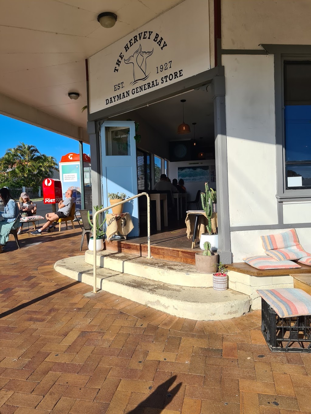 Dayman General Store | cafe | 18 Dayman St, Urangan QLD 4655, Australia | 0741249672 OR +61 7 4124 9672