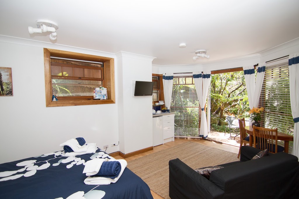 Ivanhoe House B&B | lodging | 10 Birkley Rd, Manly NSW 2095, Australia | 0299776474 OR +61 2 9977 6474