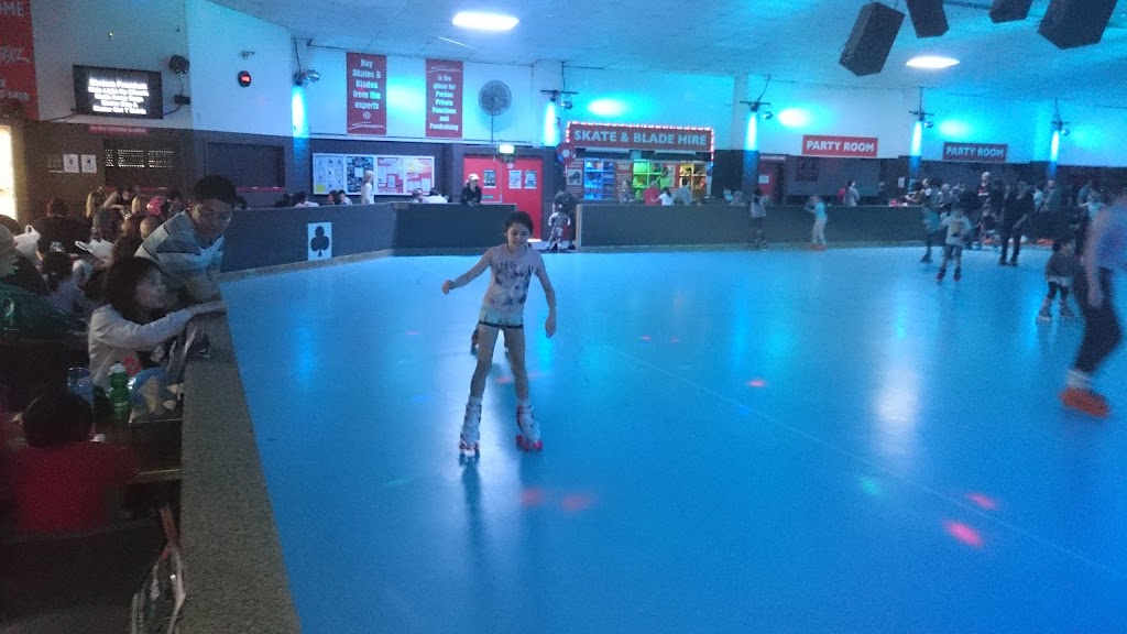 Skaterz Roller Skate & Blade Rink |  | 27 Susan St, Eltham VIC 3095, Australia | 0394396566 OR +61 3 9439 6566