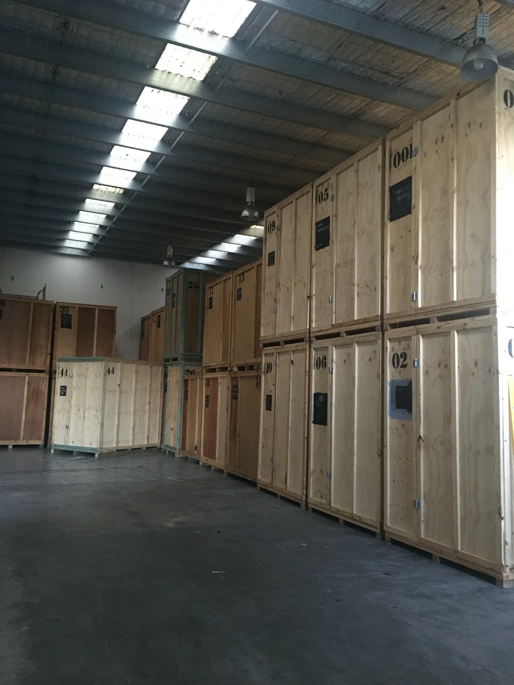 Surfside Removals & Storage | 14 Pile Rd, Somersby NSW 2250, Australia | Phone: 1300 006 683