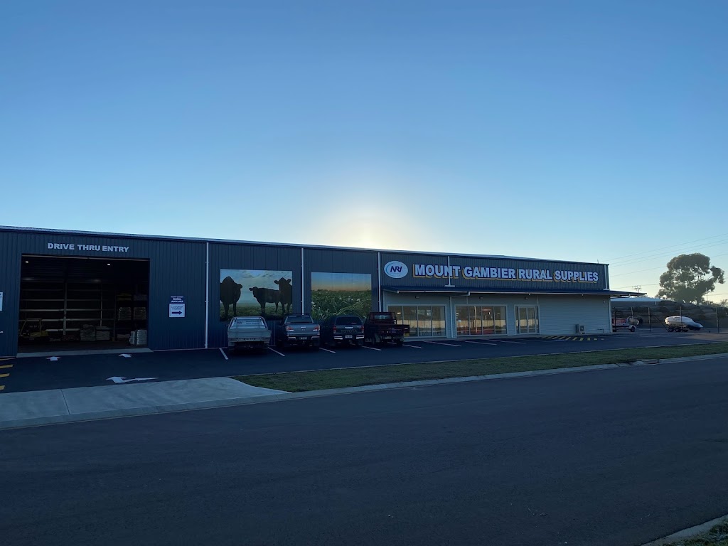 Mount Gambier Rural Supplies |  | 2/8 Fraser Ct, Suttontown SA 5291, Australia | 0887231222 OR +61 8 8723 1222