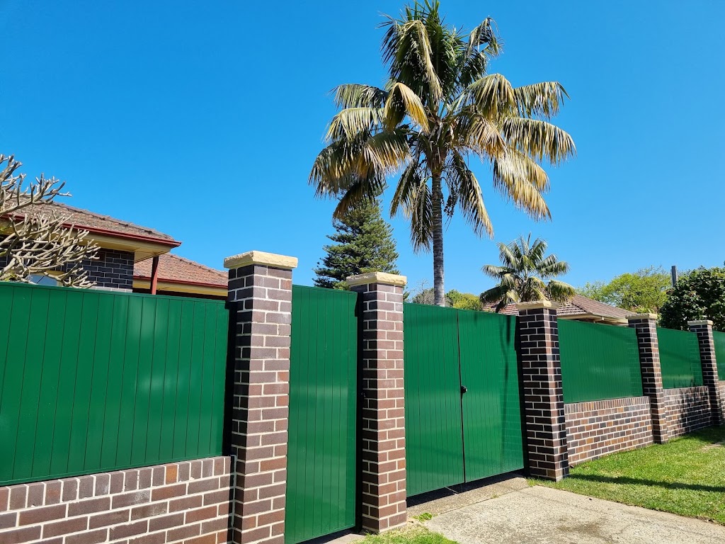 Suregrip Handrails Fences & Gates | 43 Magnolia St, Kirrawee NSW 2232, Australia | Phone: 0499 878 282