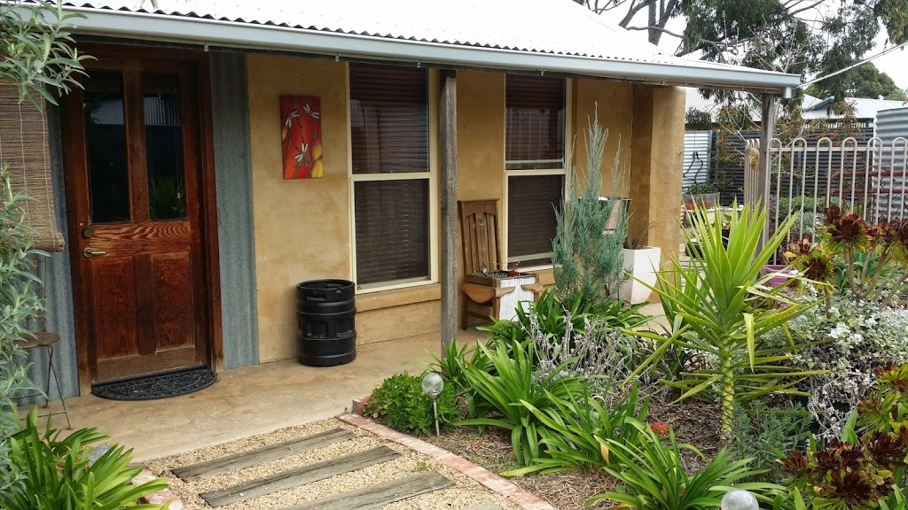 Little Para Cottage | 5 Para Rd, Tanunda SA 5352, Australia | Phone: 0414 253 804