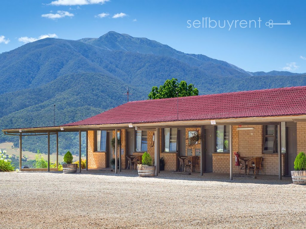 Allamar Motel / Zaks Wine Bar | lodging | 33 Ranch Rd, Mount Beauty VIC 3699, Australia | 0357544365 OR +61 3 5754 4365
