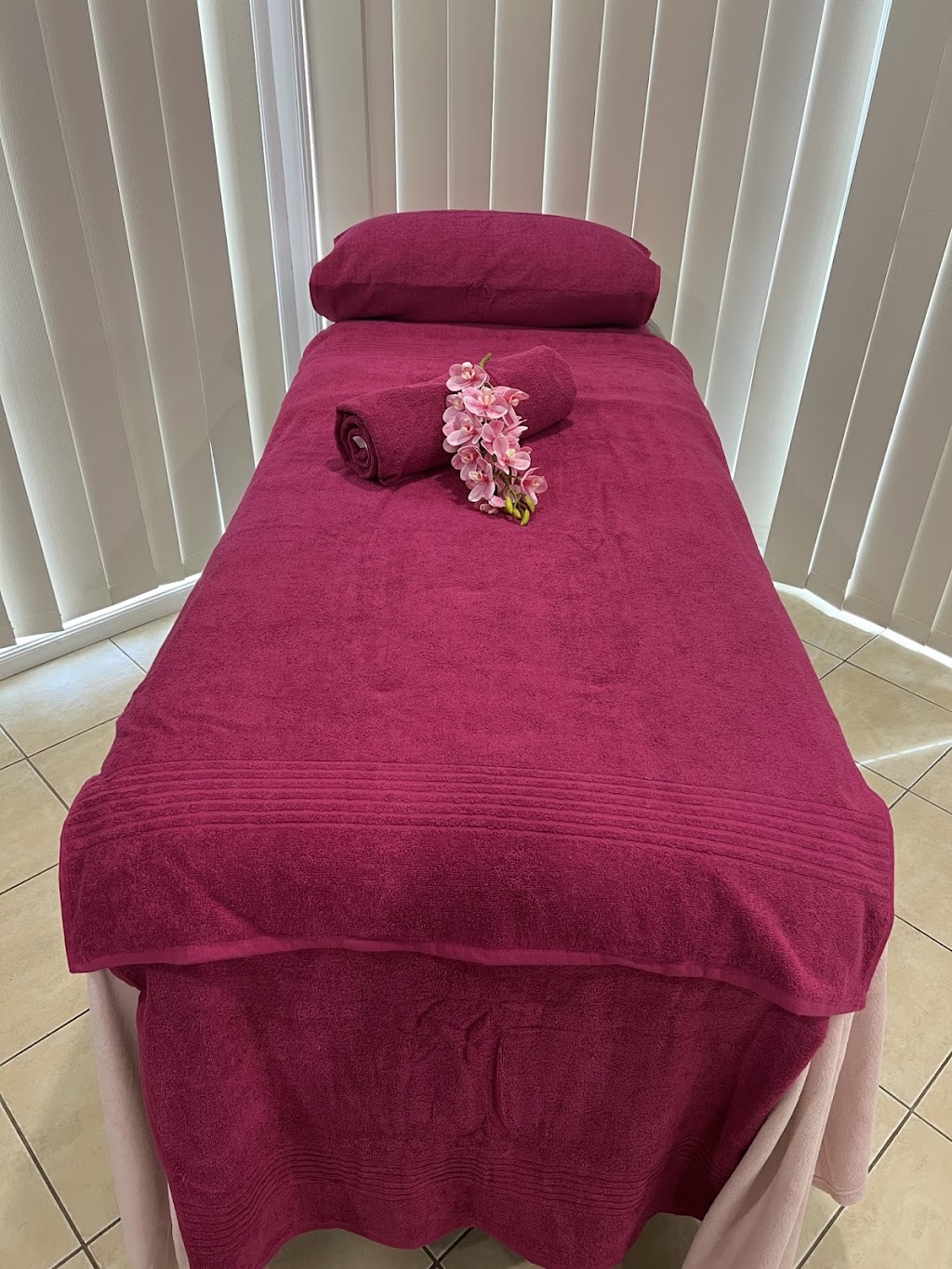 Tipsy Time Nails and Beauty | 6 Royal George Dr, Harrington Park NSW 2567, Australia | Phone: 0419 425 570