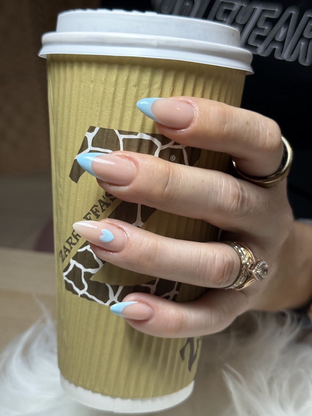 LT Nail Studio | 19 Promenade Cct, Rothwell QLD 4022, Australia | Phone: 0449 824 714