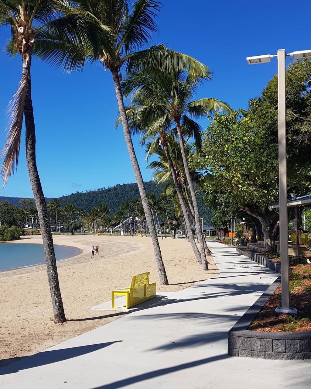 Bella Vista on Nara | lodging | 22 Nara Ave, Airlie Beach QLD 4802, Australia | 0466573617 OR +61 466 573 617