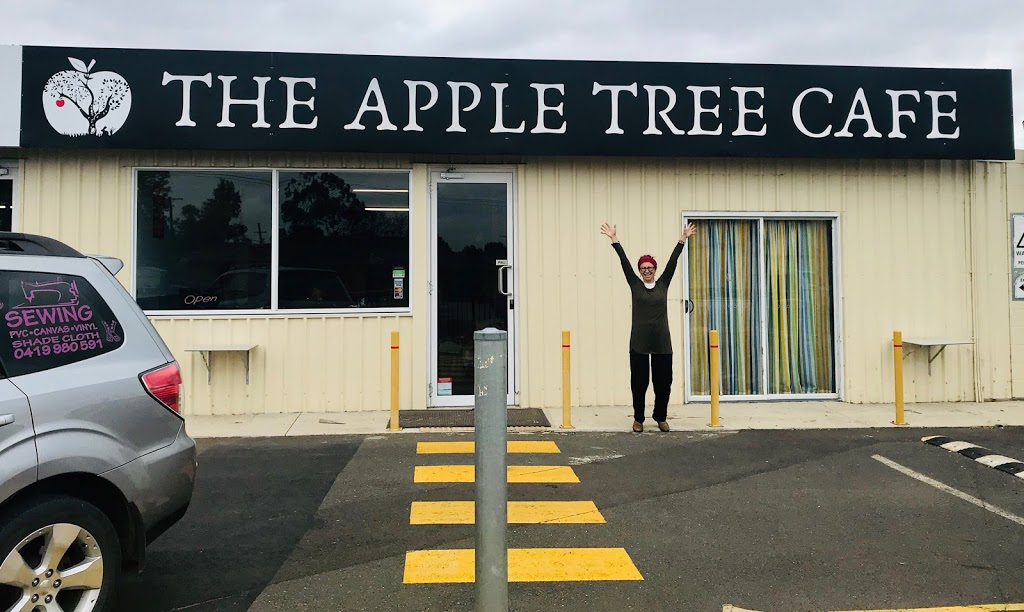 The Apple Tree Cafe | cafe | 38 Strafford St, Manilla NSW 2346, Australia | 0429219320 OR +61 429 219 320