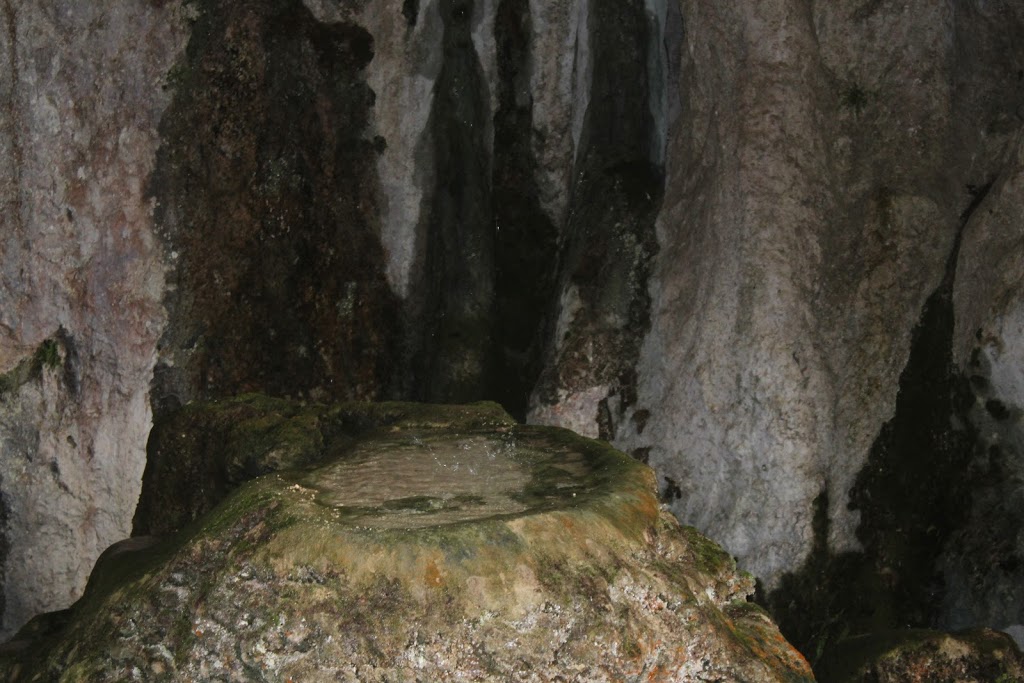 Jillabenan Cave | tourist attraction | Jillaben Cave Walking Track, Yarrangobilly NSW 2720, Australia | 0264549597 OR +61 2 6454 9597