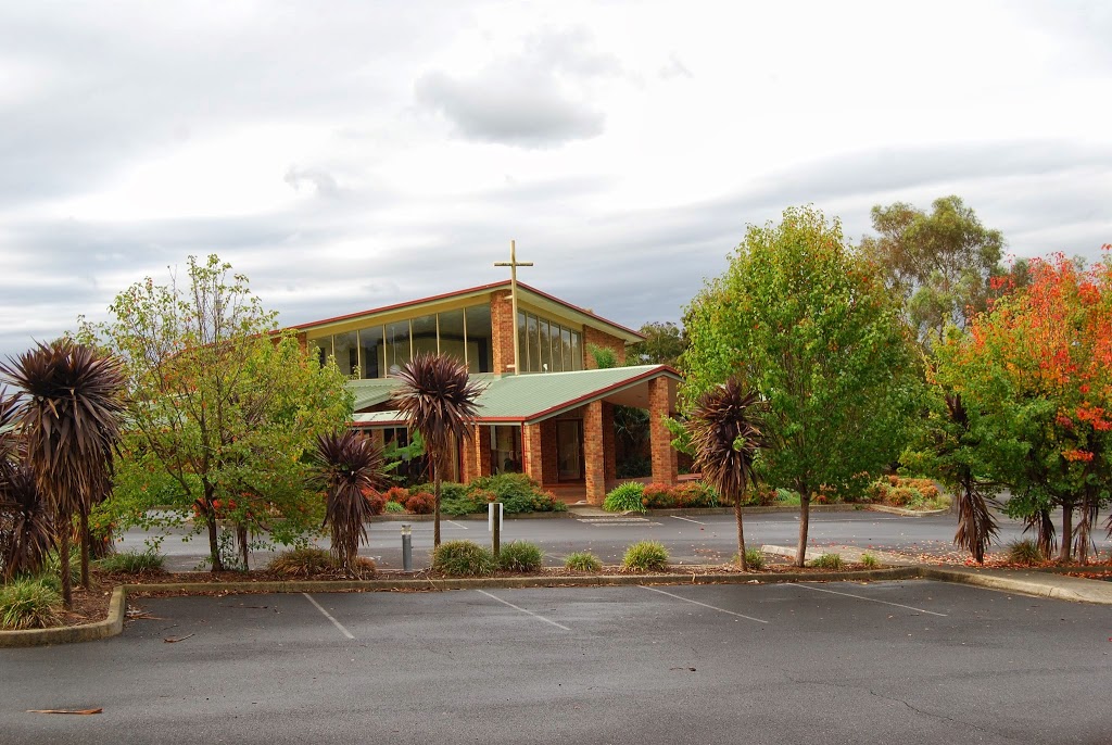 Croydon Hills Baptist Church | church | 6 Bemboka Rd, Croydon Hills VIC 3136, Australia | 0398764503 OR +61 3 9876 4503