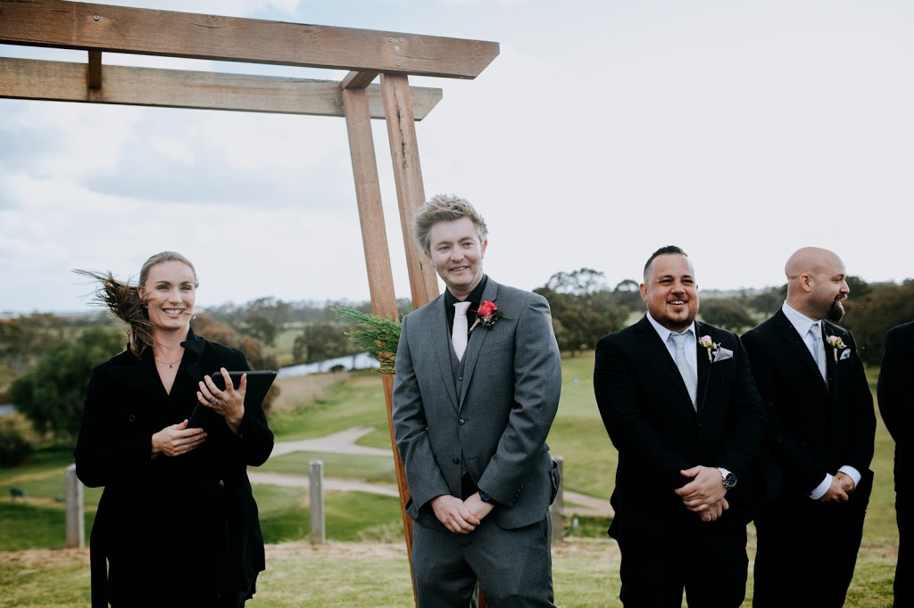 Hitched by Heidi | 4 Brewster St, Berwick VIC 3806, Australia | Phone: 0434 388 203