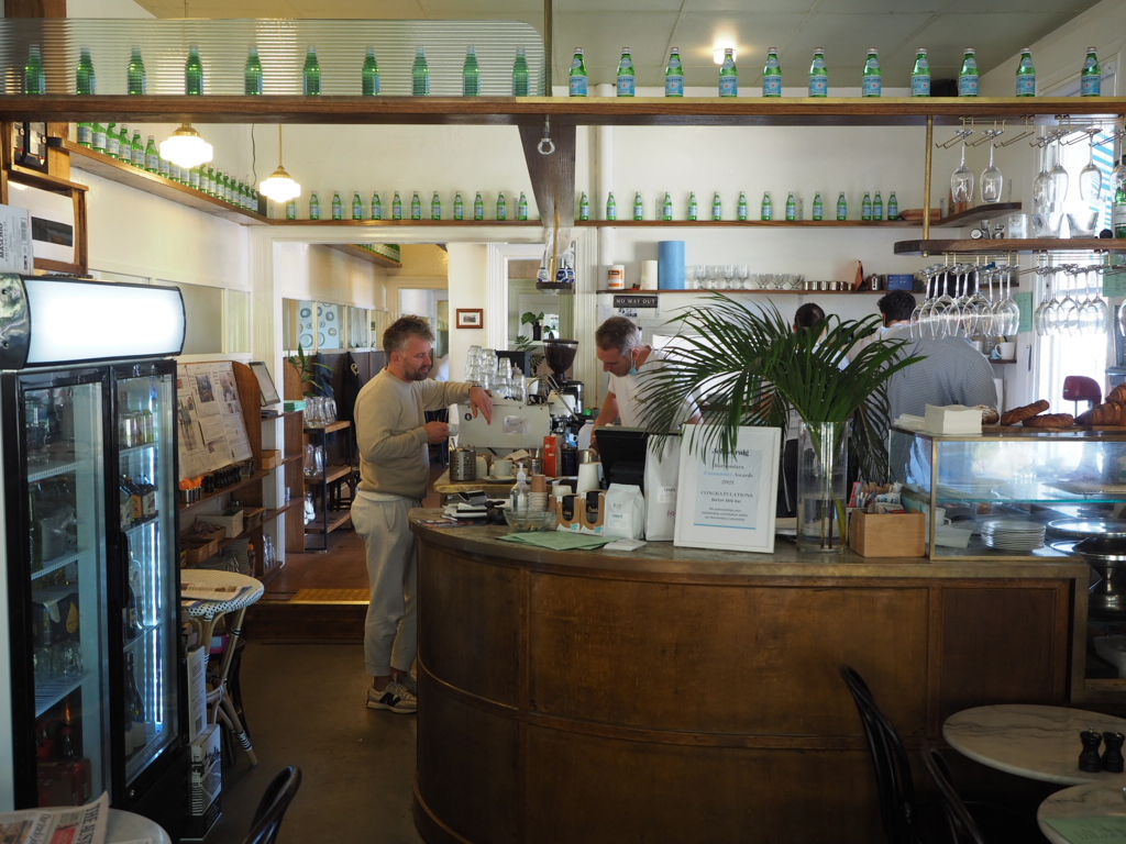 Barton Milk Bar | cafe | 39 Barton St, Hawthorn VIC 3122, Australia | 0398191046 OR +61 3 9819 1046
