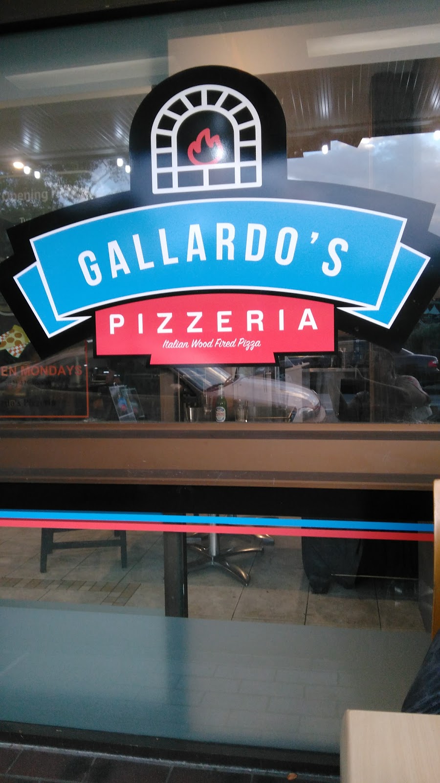 Gallardos Pizzeria | restaurant | 11 Walker St, Helensburgh NSW 2508, Australia | 0242948889 OR +61 2 4294 8889