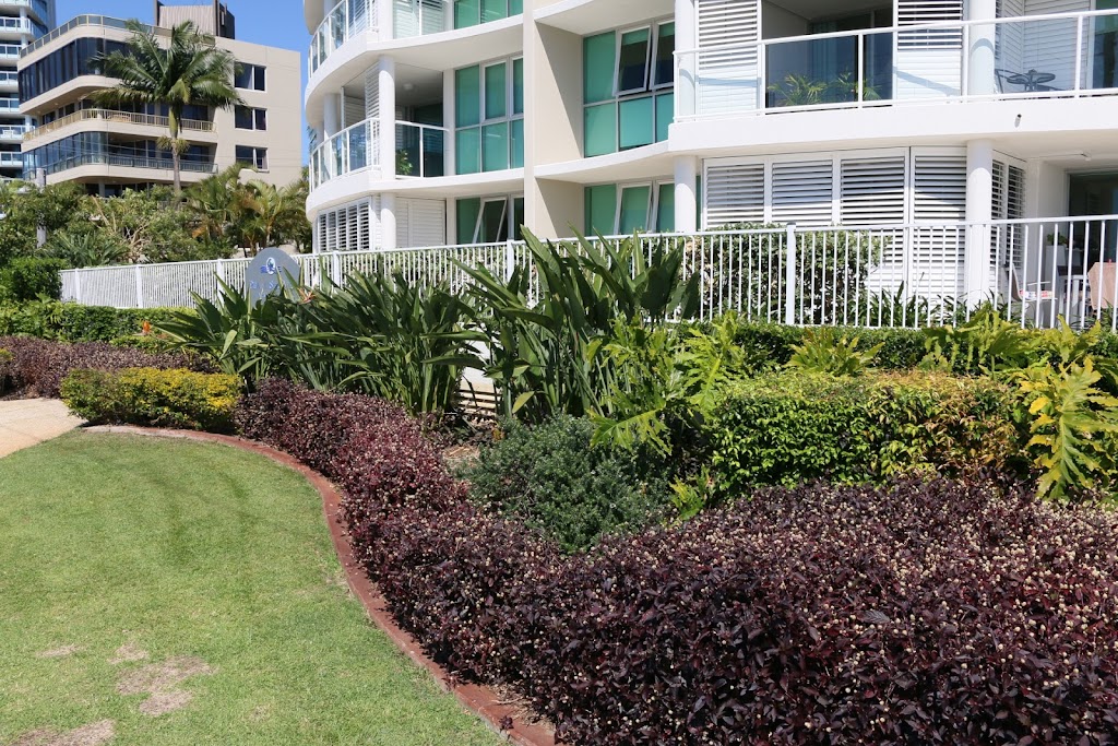 Pearl Sur Mer Apartments | 242 Marine Parade, Labrador QLD 4215, Australia | Phone: 0434 167 229