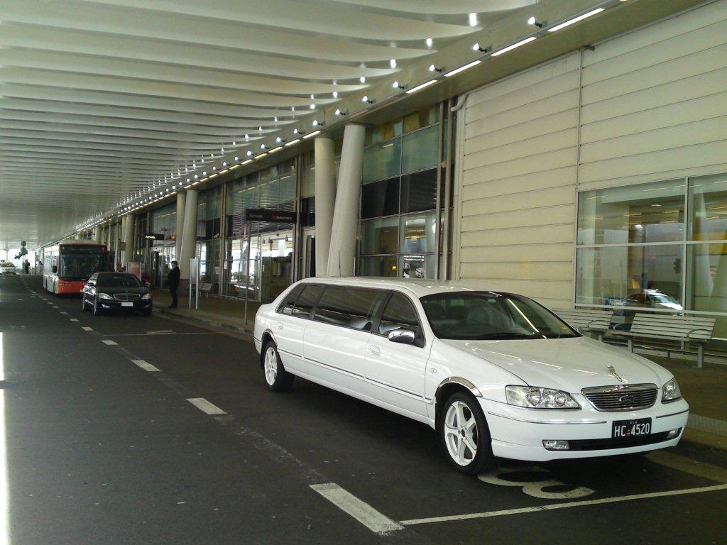 Burbank Central Coast and Lake Macquarie Limousines |  | Buff Point Ave, Buff Point NSW 2262, Australia | 0243905043 OR +61 2 4390 5043