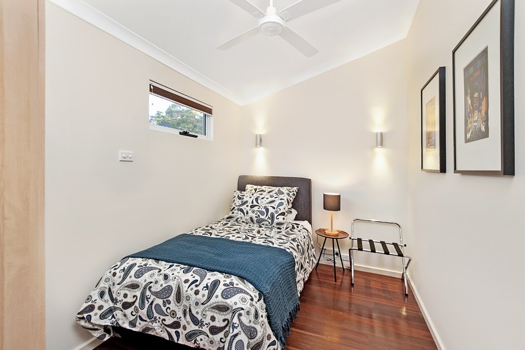 Bottlebrush Cottage Yallingup | lodging | 5 Wildbrook Pl, Yallingup WA 6282, Australia | 0895768280 OR +61 8 9576 8280