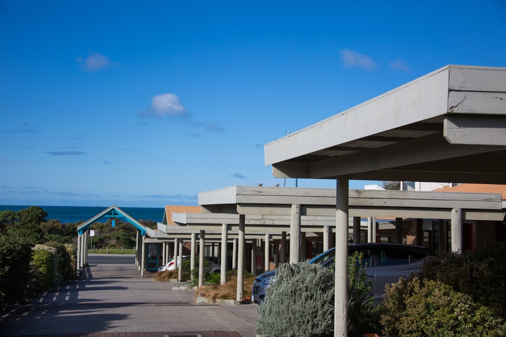 Beachfront Motel | lodging | 163 Great Ocean Rd, Apollo Bay VIC 3233, Australia | 0352376666 OR +61 3 5237 6666