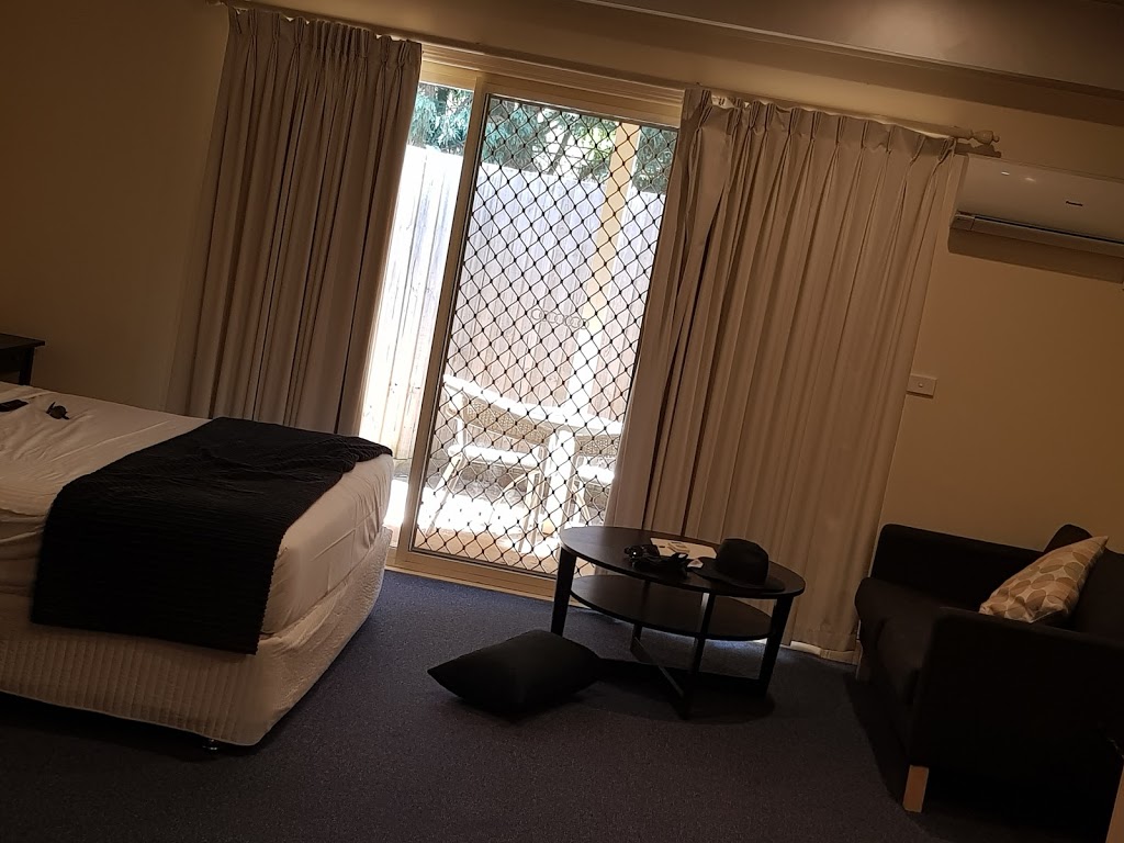 Fairways Resort | lodging | 207 Boneo Rd, Rosebud VIC 3939, Australia | 0359502111 OR +61 3 5950 2111