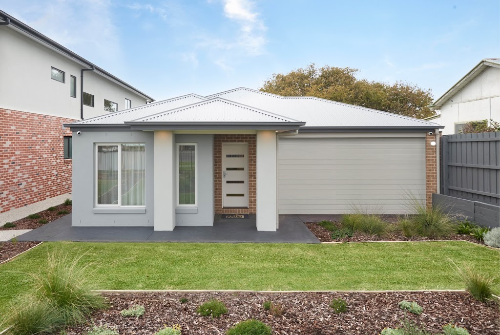 SJD Homes Display Home Super Centre Wonthaggi | 330 White Rd, North Wonthaggi VIC 3995, Australia | Phone: (03) 9095 8000