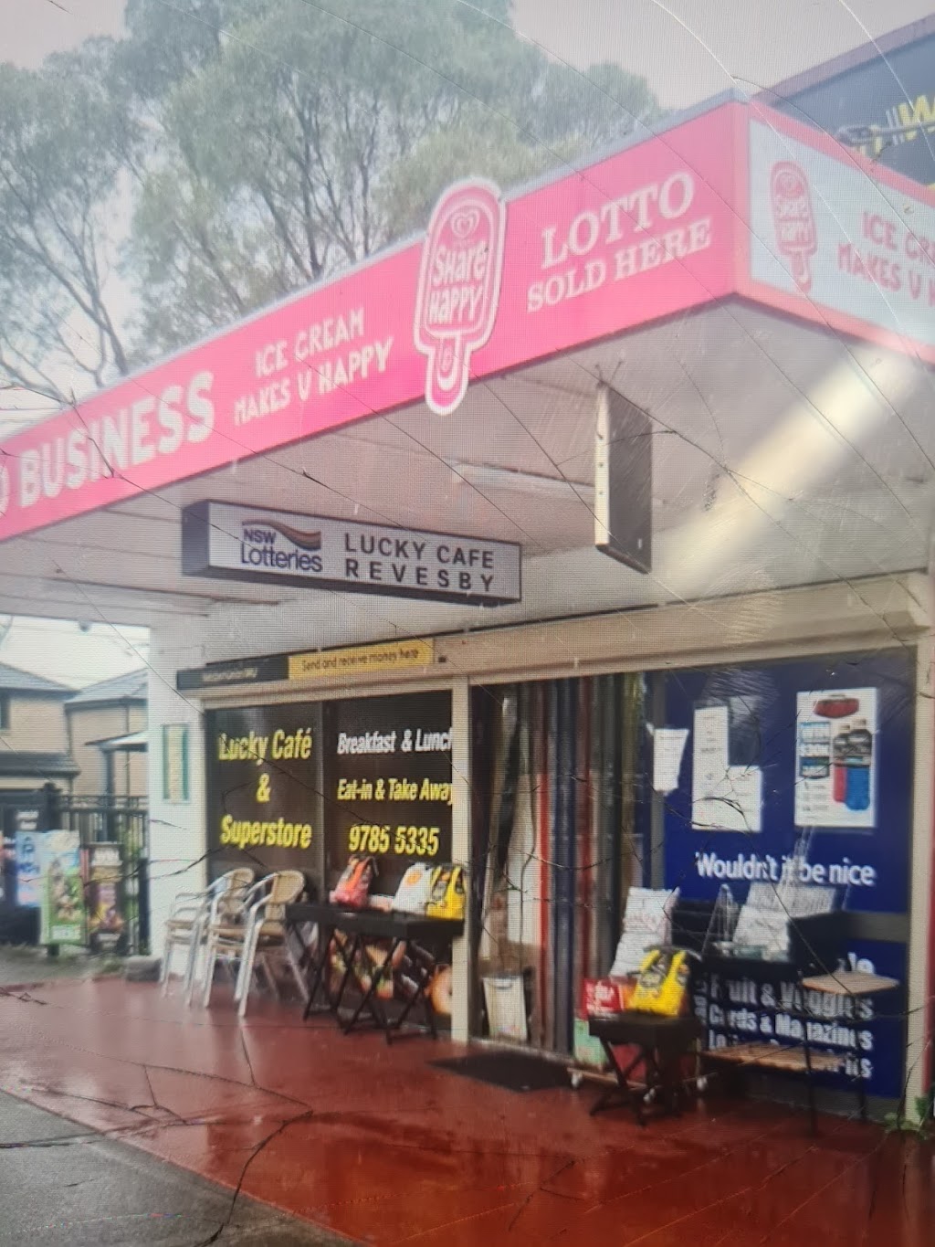 Lucky Cafe Revesby | convenience store | 273 The River Rd, Revesby NSW 2212, Australia | 0297855335 OR +61 2 9785 5335