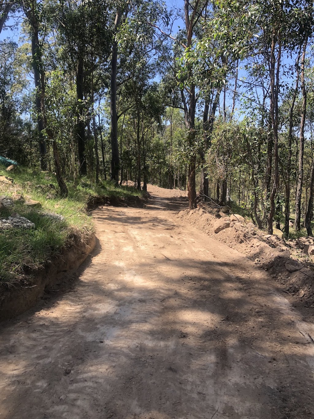 Bobcat Tipper Service | Dungog Rd, Martins Creek NSW 2420, Australia | Phone: 0487 624 605