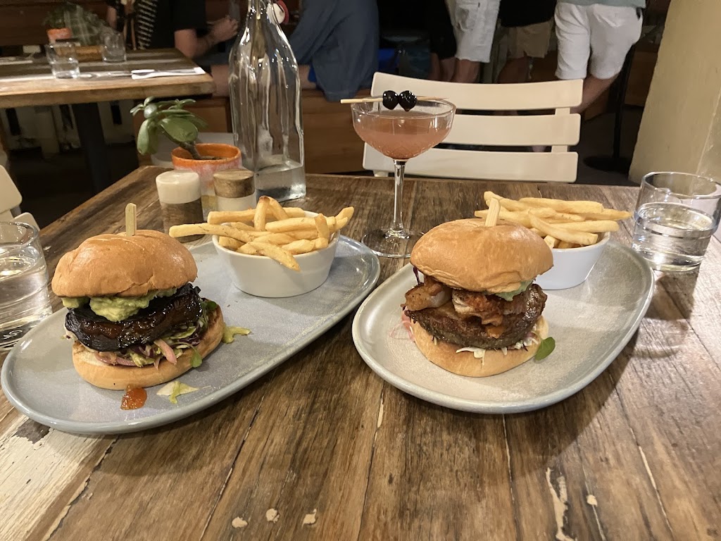 Six Beaches Fish Grill and Bar | 29 Mooloomba Rd, Point Lookout QLD 4183, Australia | Phone: (07) 3471 6003