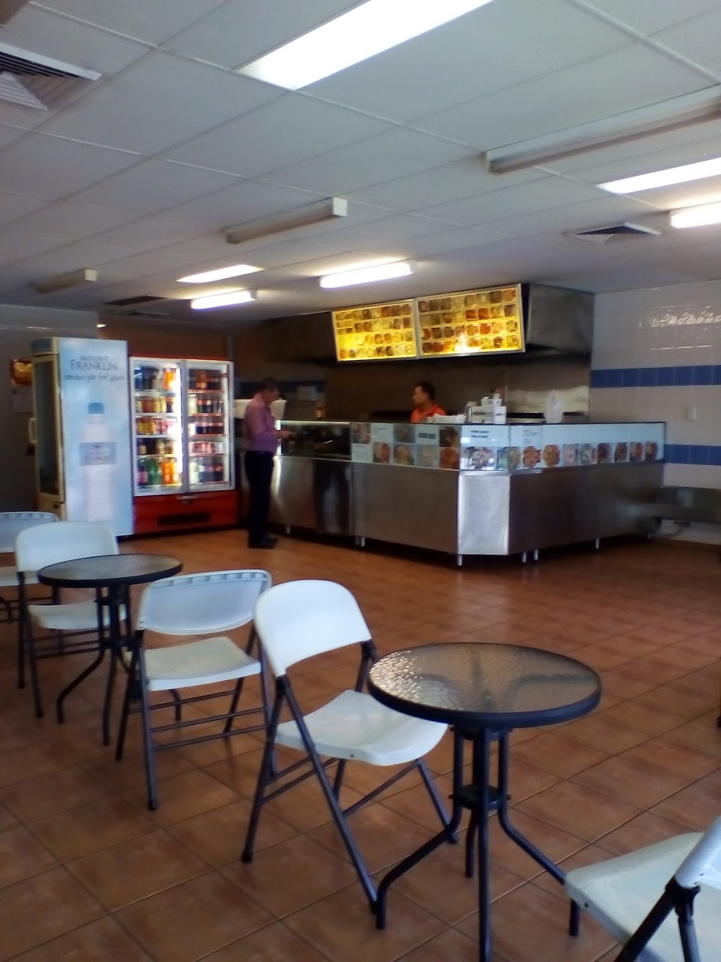 Yummy Noodle | restaurant | 4 Queens Rd, Scarness QLD 4655, Australia