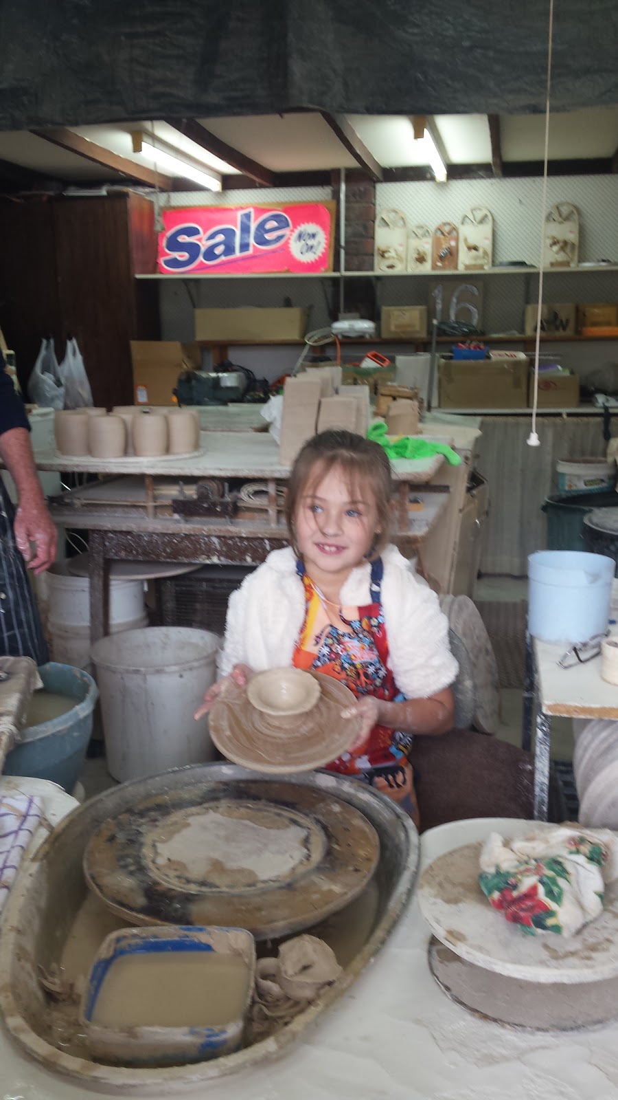 Peel Pottery studio | 7 Darley Grove, Halls Head WA 6210, Australia | Phone: (08) 9535 6082