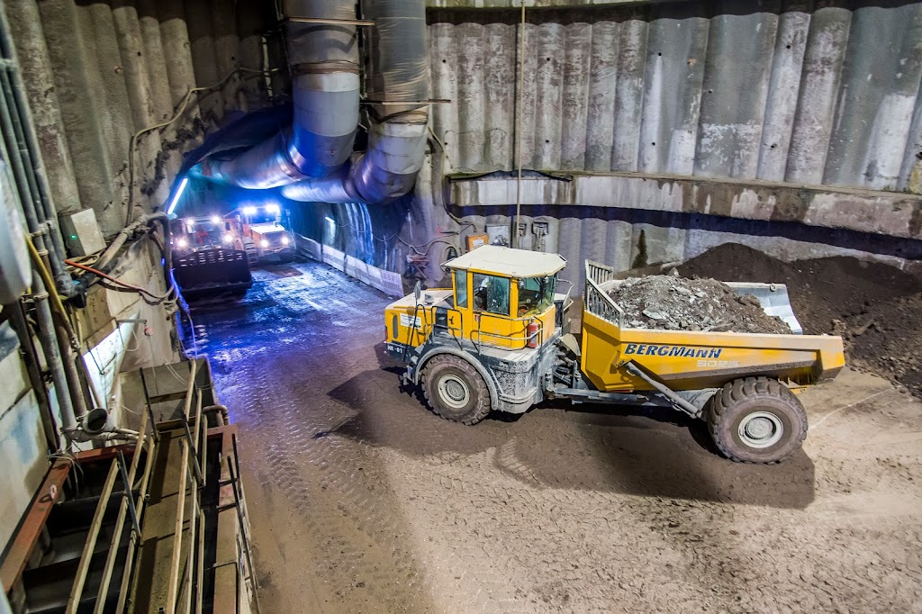 Earthmoving Equipment Australia | 15 Stanton Rd, Seven Hills NSW 2147, Australia | Phone: (03) 0033 2287