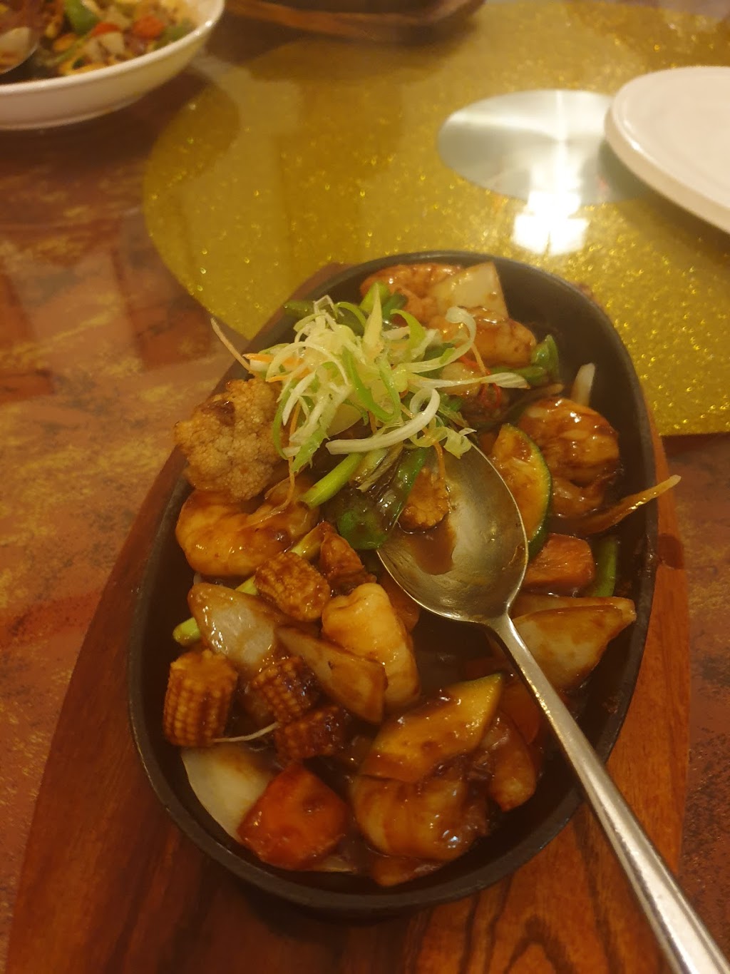 Hong Kong Chinese Restaurant | 130 Kendal St, Cowra NSW 2794, Australia | Phone: (02) 6342 4088