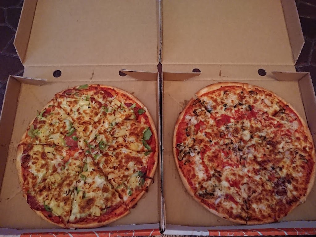 Pippos Pizza | meal delivery | 77 Hoffmans Rd, Niddrie VIC 3042, Australia | 0393312122 OR +61 3 9331 2122