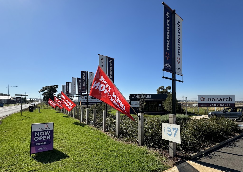 Monarch Deanside by Central Equity | 137 Sinclairs Rd, Deanside VIC 3336, Australia | Phone: 1800 638 888